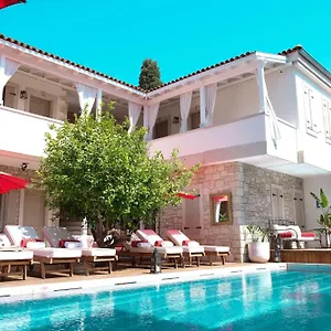 https://viento-hotel.aegeanhotels.net