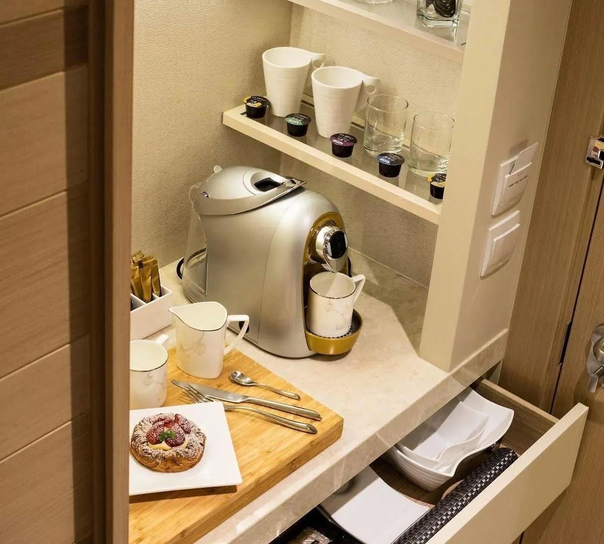 Burlington Hotel Hong Kong
